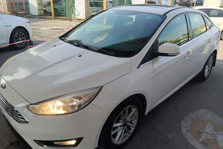 Used Ford Focus 2015 Sedan EcoBoost 180 Automatic Elite Model