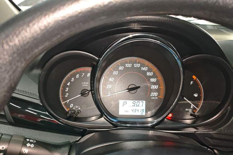 Used Toyota YARiS L 2021 X-Trail 1.5L CVT Luxury Edition
