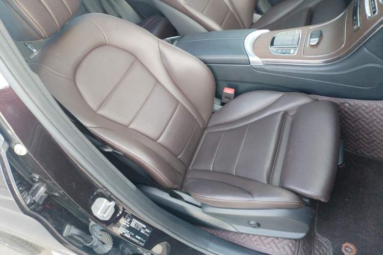 Used Mercedes-Benz GLC 2021 GLC 300 L 4MATIC Dynamic Model