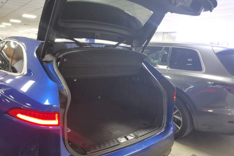 Used Jaguar F-PACE 2018 2.0T All-Wheel Drive R-Sport Sport Edition