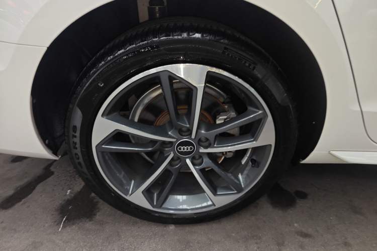 Used Audi A4L 2022 40 TFSI Fashion Dynamic Model
