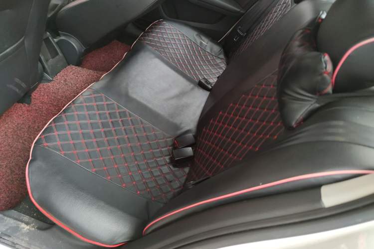 Used Volkswagen Santana 2015 1.6L Manual Comfort Edition