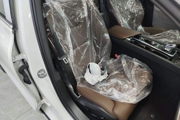 Used Volvo S60 2025 B4 Zhiyuan Luxury Edition