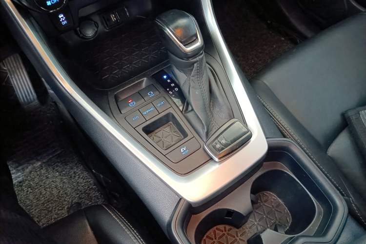 Used Toyota Wildlander 2021 Dual-Engine 2.5L E-CVT Two-Wheel Drive Luxury Edition