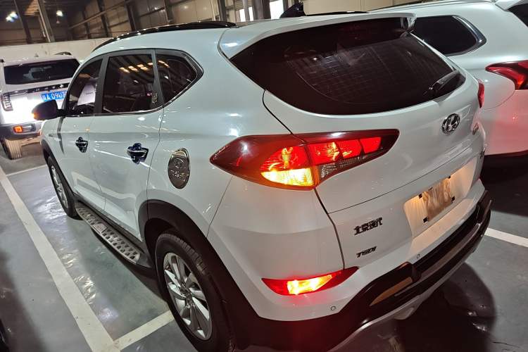 Used Hyundai Tucson 2018 1.6T Dual-Clutch Two-Wheel Drive 15th Anniversary Special Edition