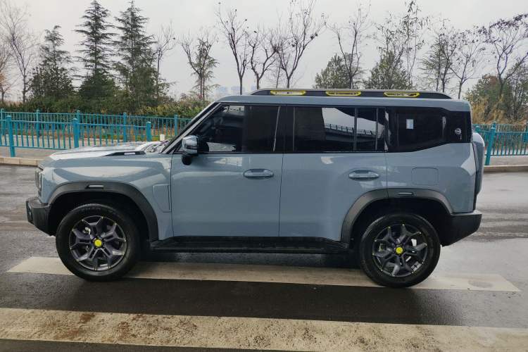 Used JETOUR Traveler 2023 2.0T All-Wheel-Drive CrossPRO