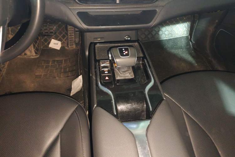 Used Hongqi E-QM5 2023 Revised Version Basic Travel Edition
