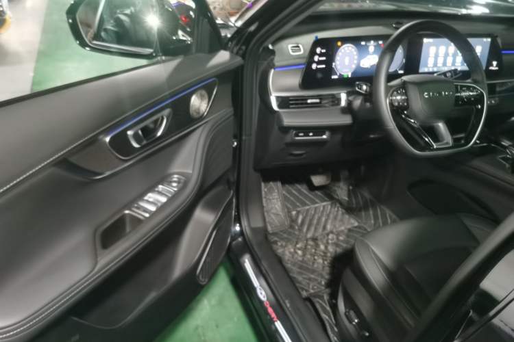 Used Chery Tiggo 8 PRO 2025 290T Two-Wheel-Drive Luxury Edition
