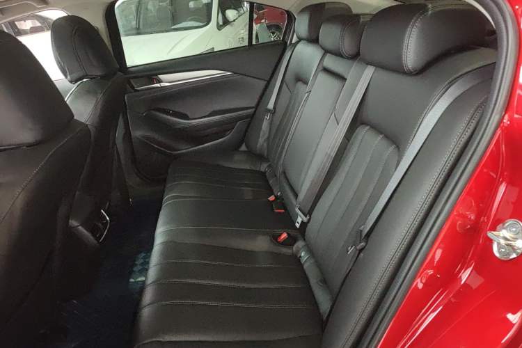 Used Mazda Atenza 2021 2.0L Blue Sky Luxury Edition
