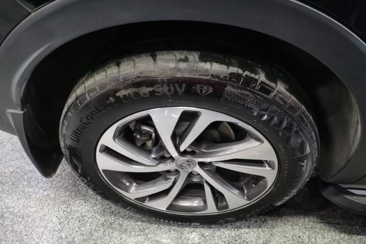 Used Buick Envision 2022 Facelift Encore S 552T Two-Wheel-Drive Luxury Model
