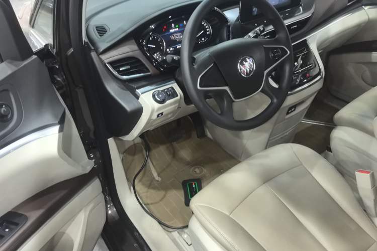 Used Buick GL8 2021 Land Cruiser Executive Class 652T Comfort Model
