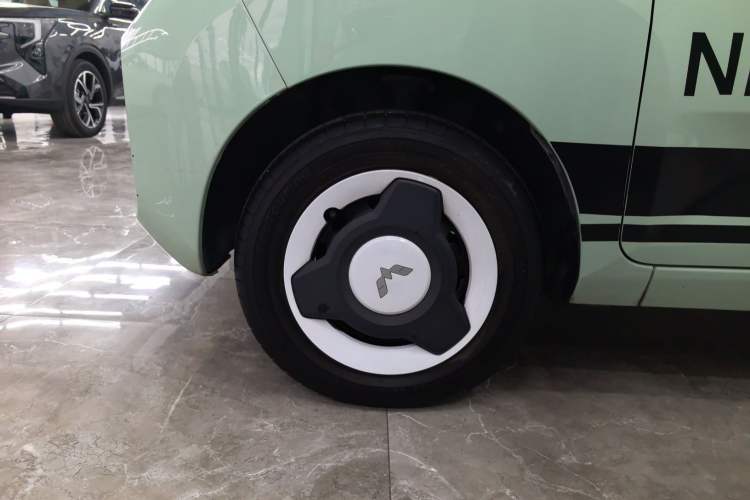 Used Wuling Hongguang MINIEV 2022 Macaron Premium Model – Lithium Ternary Battery
