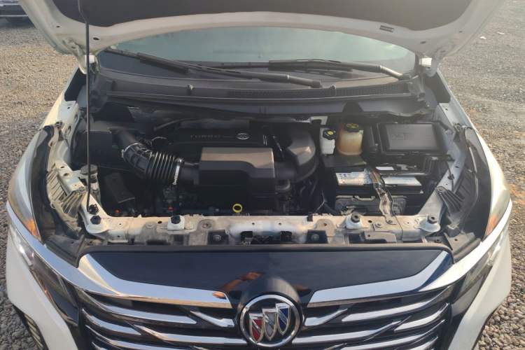 Used Buick GL8 2021 Land Cruiser Executive Class 652T Comfort Model
