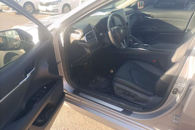 Used Toyota Camry 2021 2.5G Luxury Edition