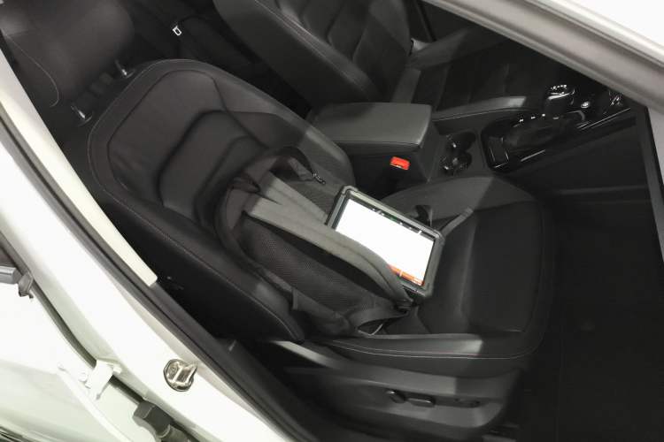 Used Volkswagen Tayron 2019 330TSI Two-Wheel-Drive Luxury Version China V Emission Standard
