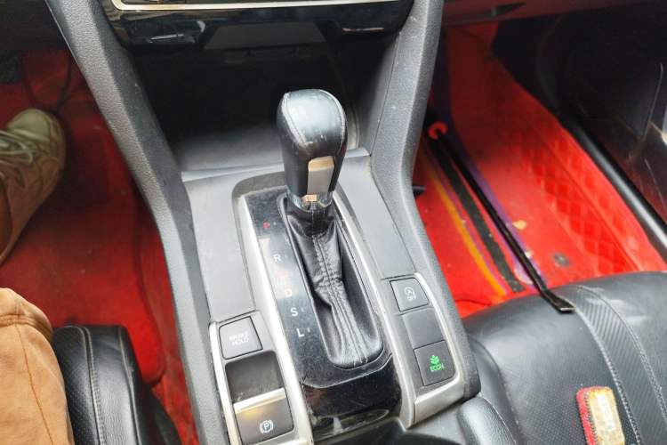 Used Honda Civic 2016 220TURBO CVT Prestige Edition
