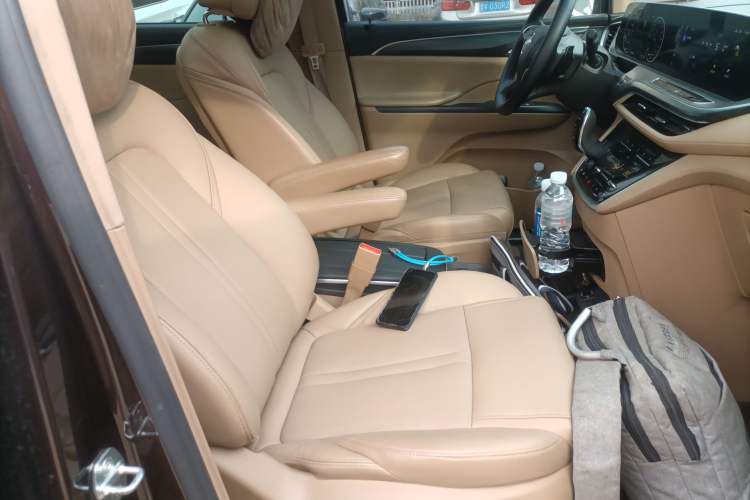 Used Buick GL8 2021 ES Landtrek 653T Luxury Model
