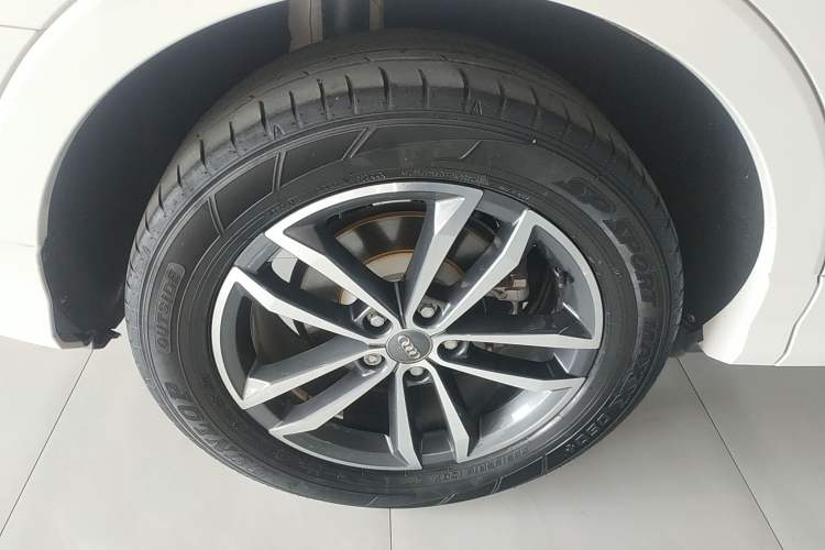 Used Audi Q3 2020 35 TFSI Ambition Dynamic Edition
