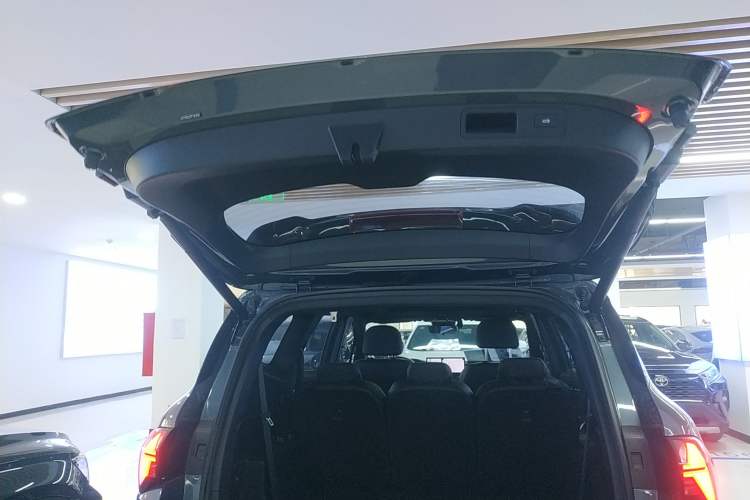 Used Geely Auto Haoyue L 2023 2.0T DCT Prestige Edition
