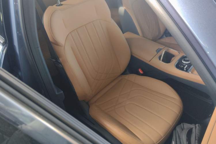 Used  Galaxy Xingjian 7 EM-i 2025 120km Flagship Edition
