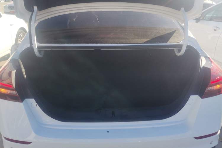 Used Geely Auto Emgrand 2021 UP 1.5L Manual Luxury Model
