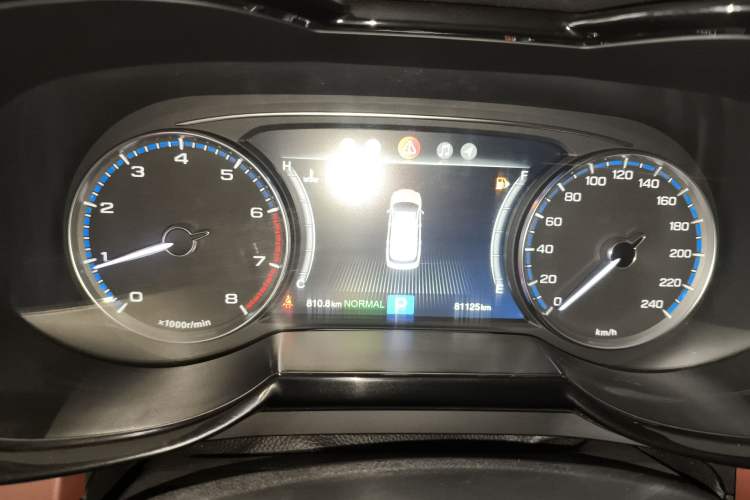 Used GAC Trumpchi GS8 2017 320T Two-Wheel Drive Luxury Smart Connectivity Version (7 Seats)