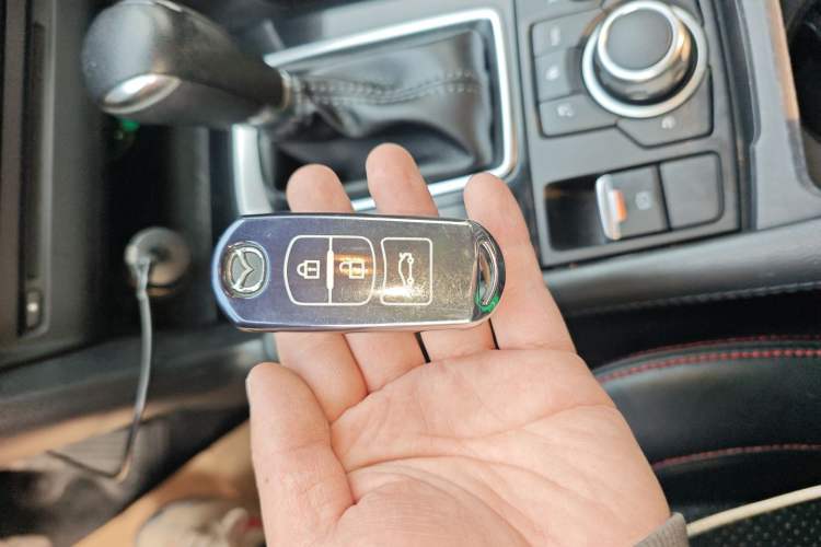 Used Mazda Mazda 3 Axela 2017 Sedan 1.5L Automatic Luxury Model Emission Standard China V
