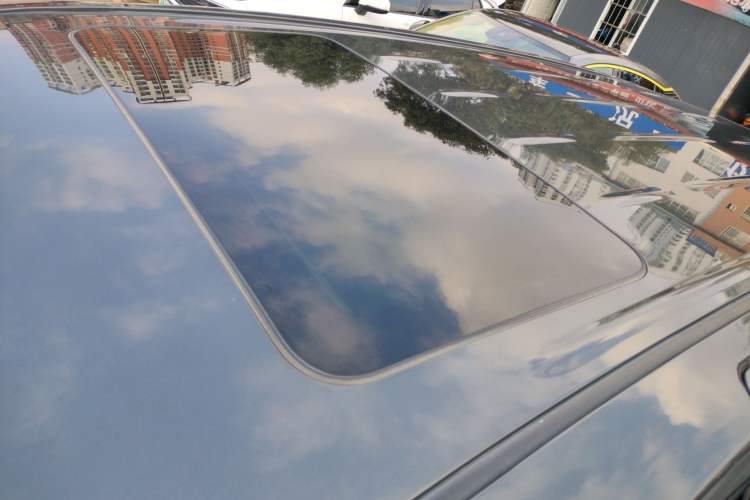 Used Buick GL8 2018 28T Luxury Model China VI Standard
