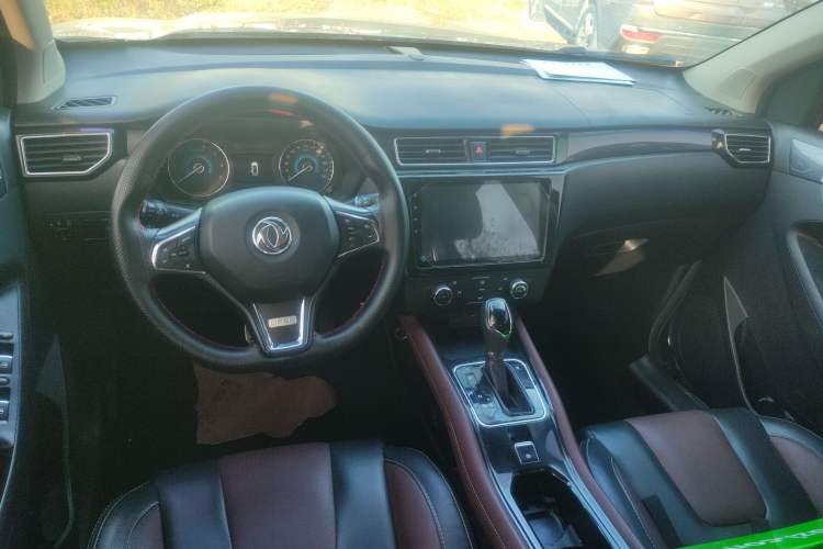 Used Dongfeng Fengon 580 2017 Revised Version 1.5T CVT Luxury Edition
