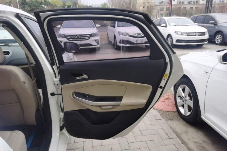 Used Ford Escort 2015 1.5L Manual Comfort Model
