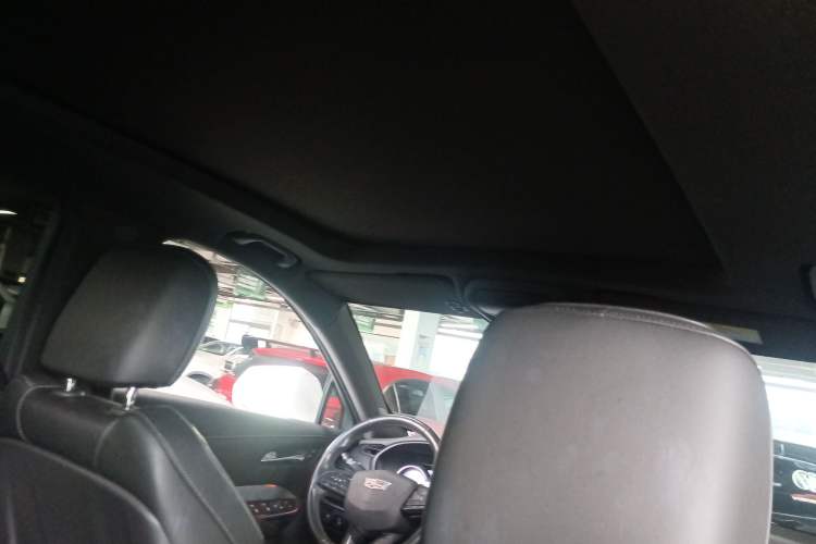 Used Cadillac XT4 2018 28T Two-Wheel Drive Leading Version
