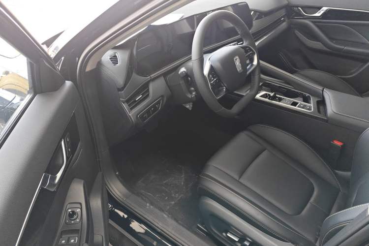 Used Bestune B70 2025 Dragon Edition 1.5T Enjoyment Model
