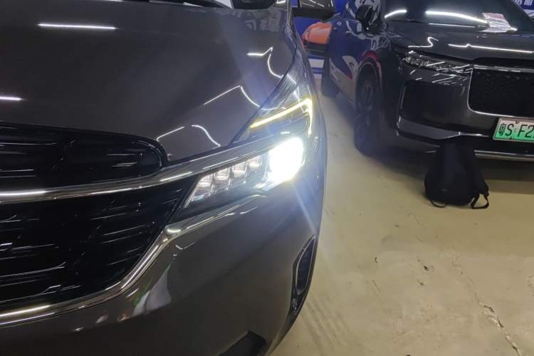 Used Buick GL8 2021 Land Cruiser Executive Class 652T Comfort Model