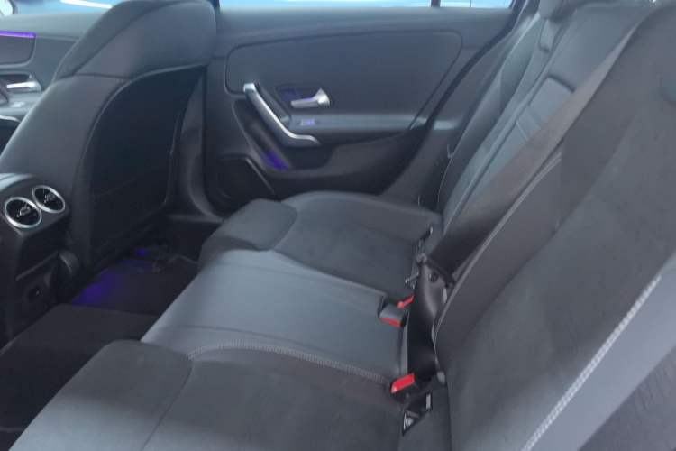 Used Mercedes-Benz A-Class 2022 Revised Version A 200 L Sport Sedan Fashionable Style