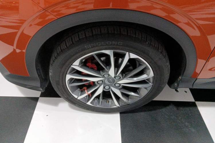 Used Geely Auto Coolray 2019 Sport Version 260T DCT Explorer China VI Standard
