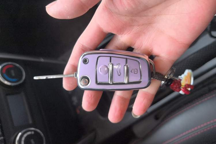 Used Chery Tiggo 3 2015 1.6L Manual Zhishang Commemorative Edition