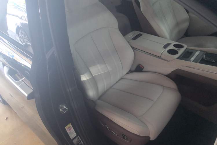 Used BYD Xia 2025 DM-i 1.5T 180km Excellence Model
