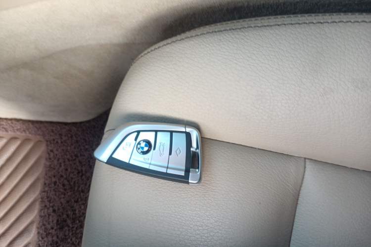 Used BMW 5 Series 2014 525Li Luxury Design Package
