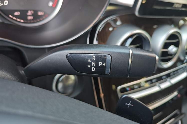 Used Mercedes-Benz GLC 2017 GLC 260 4MATIC Luxury Model