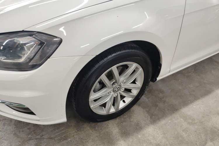 Used Volkswagen Golf 2018 230TSI Automatic Comfort Model
