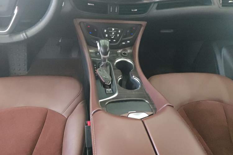 Used Buick Envision 2017 20T Two-Wheel Drive Elite Version
