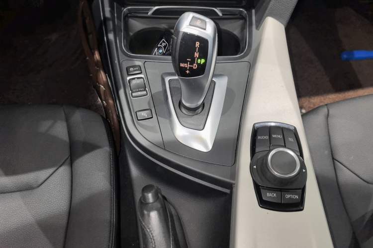 Used BMW 3 Series GT 2017 320i Sport Edition
