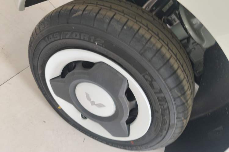 TDK.VehicleDetails.img