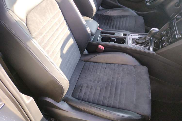 Used Volkswagen Magotan 2018 330TSI DSG Luxury Model