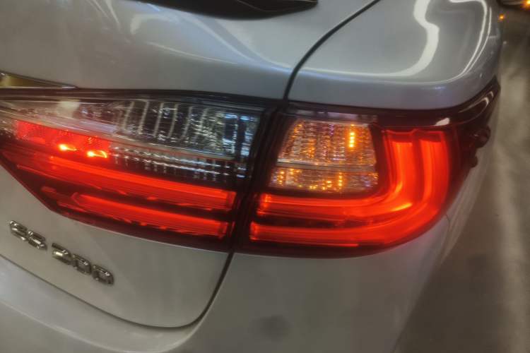 Used Lexus ES 2017 200 30th Anniversary Edition
