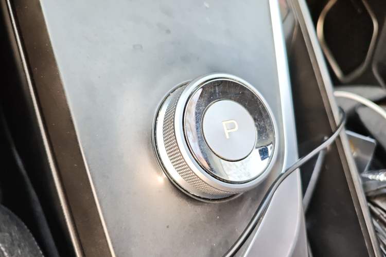 Used Geometry C 2020 Premium Range Version 400 KM C+