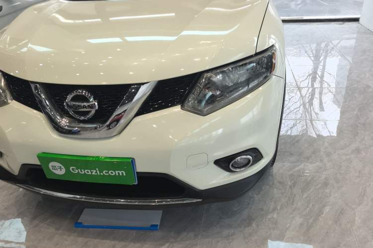 Used Nissan X-Trail 2015 2.0L CVT Comfort MAX Edition 2WD
