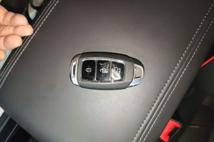 Used Hyundai ix35 2023 Musso 2.0L Flagship Edition TOP
