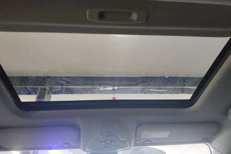 Used Toyota IZOA 2022 2.0L Yixing Version
