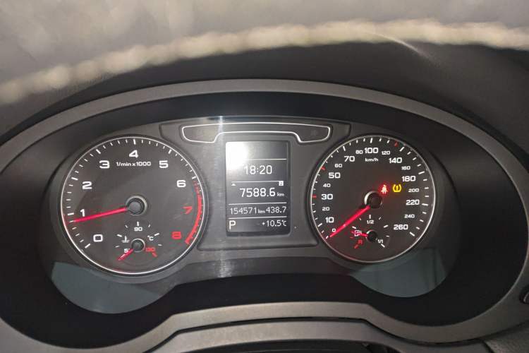 Used Audi Q3 2015 35 TFSI Comfort Model
